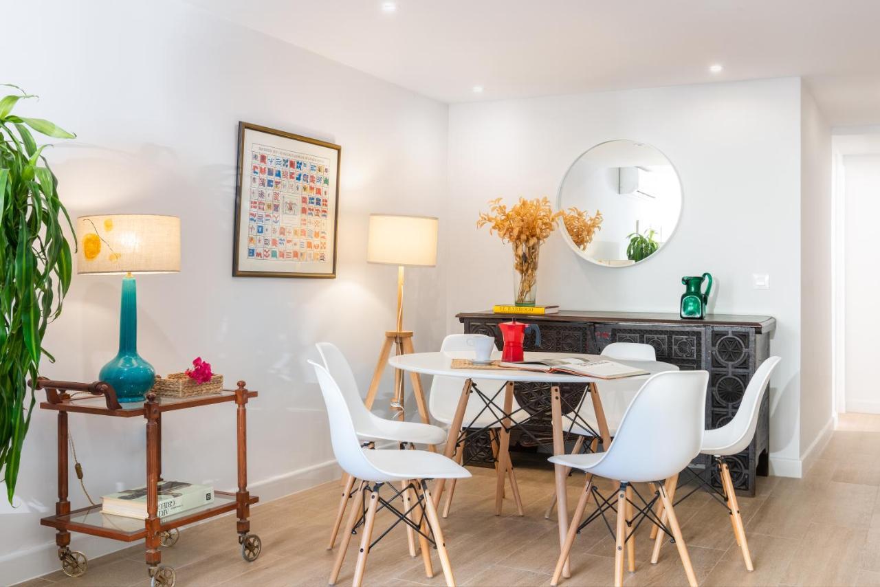 Plaza Espana, Acogedor Apartamento Con Patio Sevilla Eksteriør billede